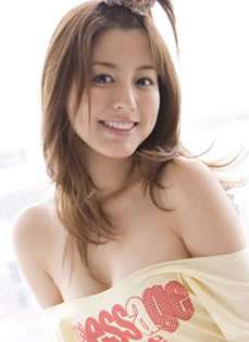 日本女星杉本有美性感写真 大秀美胸翘臀(28P)