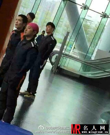 姚晨萧敬腾劲爆参加综艺真人秀《奔跑吧兄弟》(1)