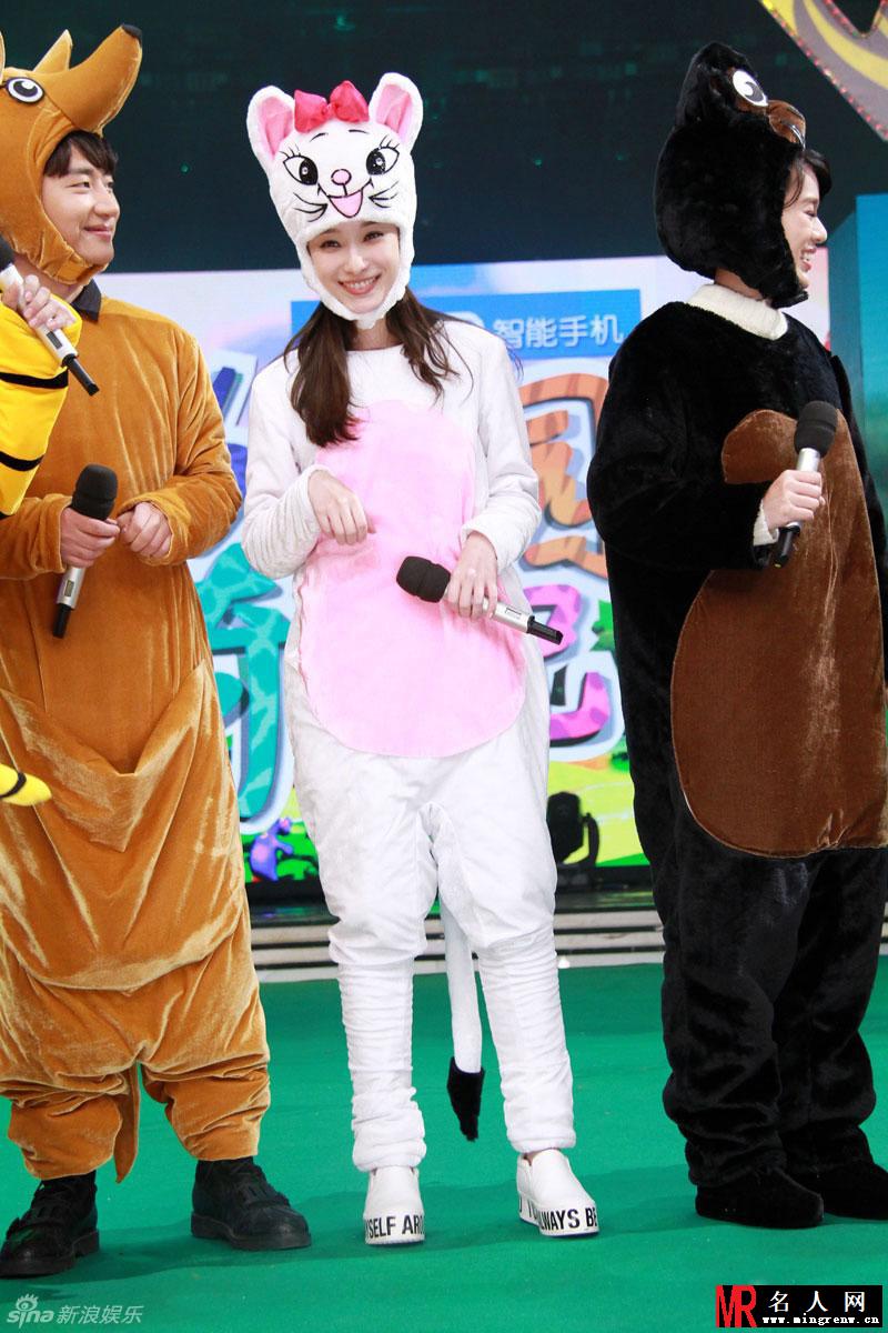 美妙的朋友上快本 倪妮胡杏儿卖萌剧照(1)