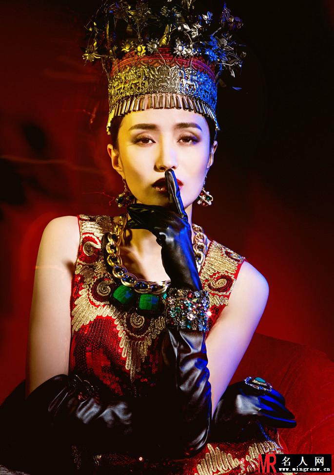 万美汐神秘写真 异国风情尽显高贵(1)