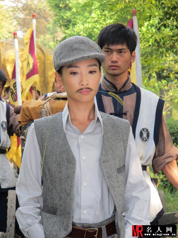 陶昕然《十二金钱镖》剧照曝光 女扮男装显俏皮(1)