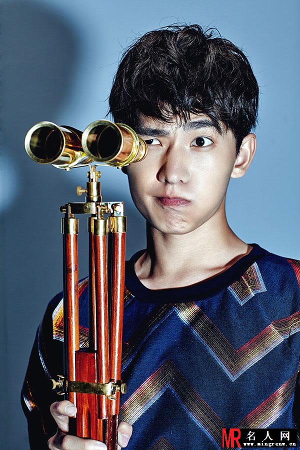 杨洋EasyIdol鬼马写真 演绎时尚轻熟男(1)