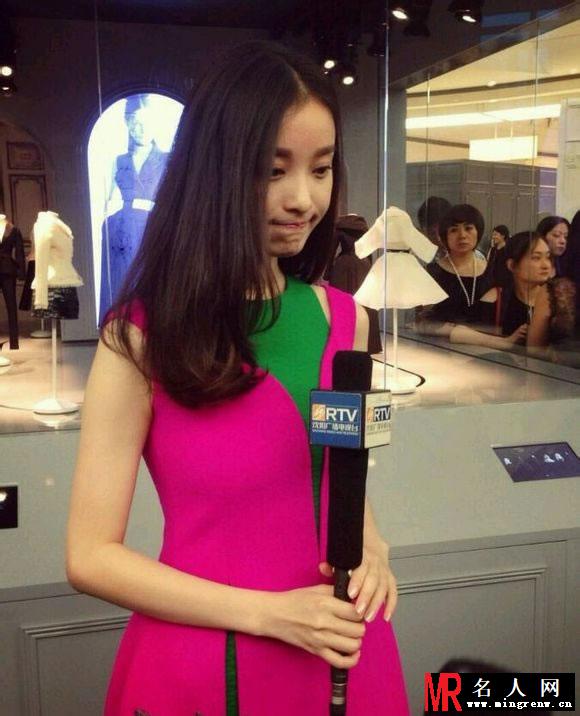 倪妮2014活动大图集第六弹 粉绿搭配可爱迷人(1)