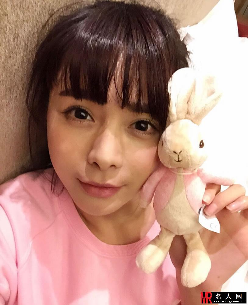 沈梦辰整容后星途畅通 美艳生活照曝光(1)