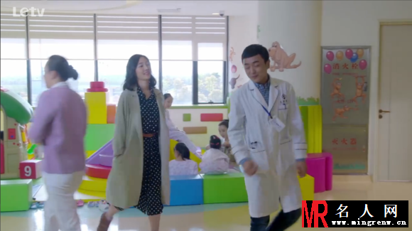 电视剧《长大》白百何跌破眼镜着装(1)