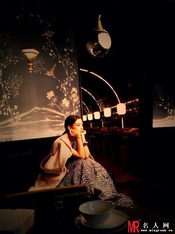 Angelababy美艳登Vogue 感谢黄晓明给自己自由(1)