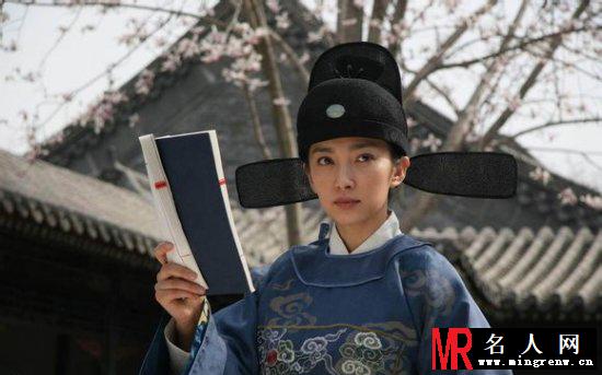 刘诗诗刘亦菲 女星帅气男装赛潘安(1)