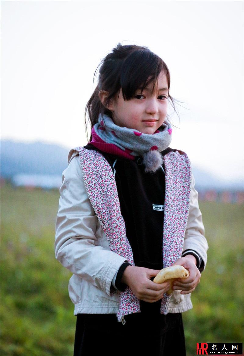 元气少女！《爸爸3》夏天草原写真美如画(1)