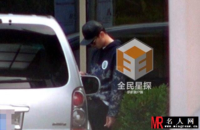 陈晓陈妍希恋情曝光 三地幽会情意绵绵(1)