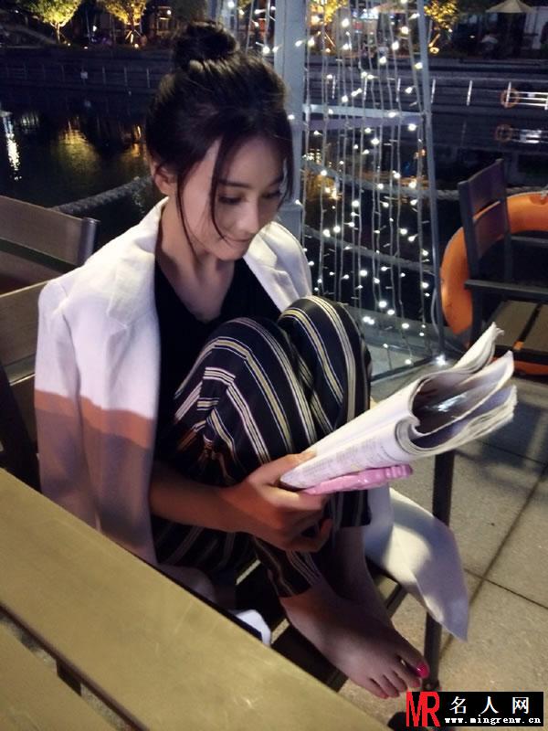 张馨予日常搞笑逗比生活照第三弹 今天忘了吃药系列(1)