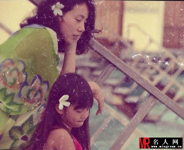 孙莉与女儿多多唯美生活照 清新文艺获赞(1)