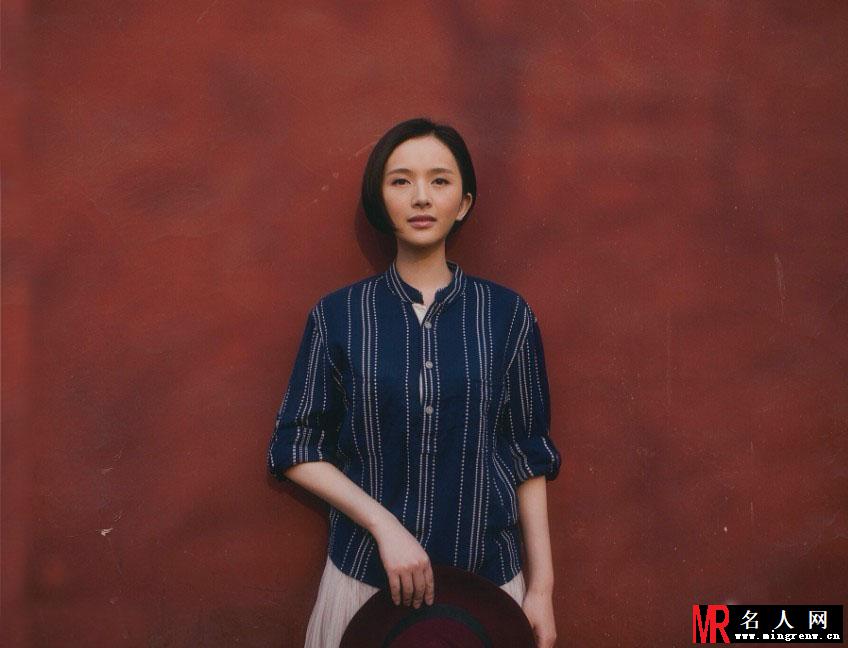李依琳文艺气质写真 民国少女温婉明媚(1)