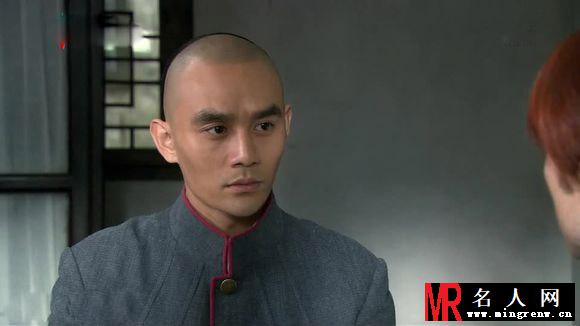 枪炮侯戴刀剧照(1)