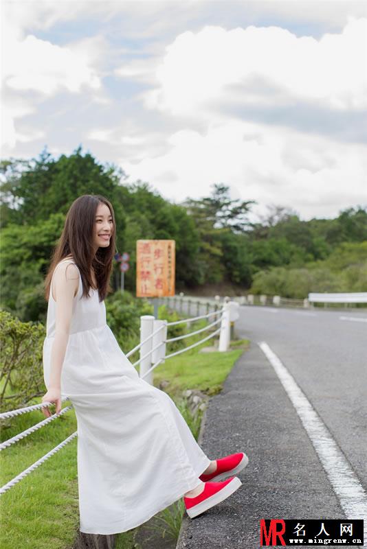 倪妮2014日本发现之旅 活泼可爱女神经(1)