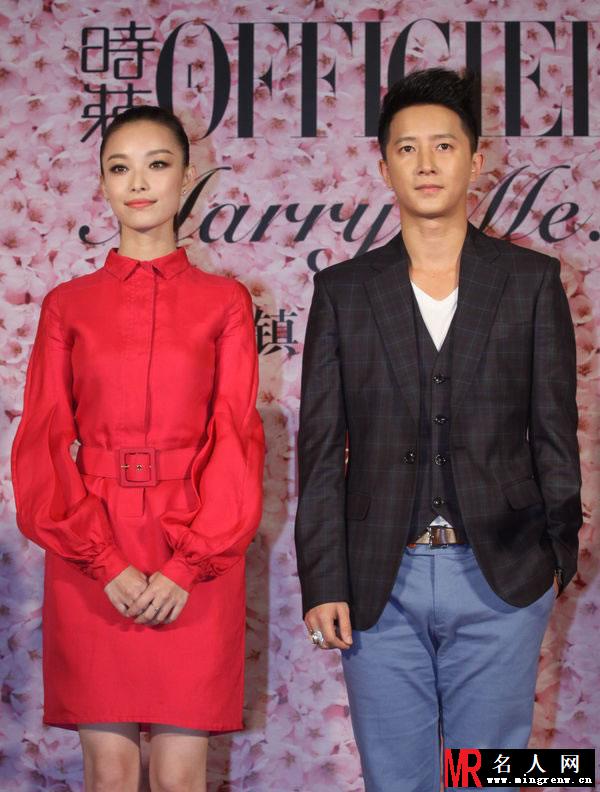 倪妮2013活动大图集第一弹 性感白礼服勾勒S身材(1)