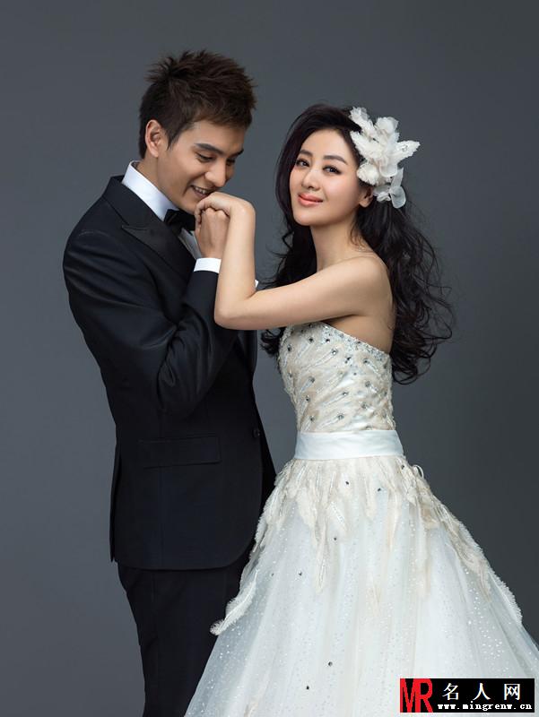 小李琳浪漫婚纱照 与经超大秀幸福甜蜜(1)