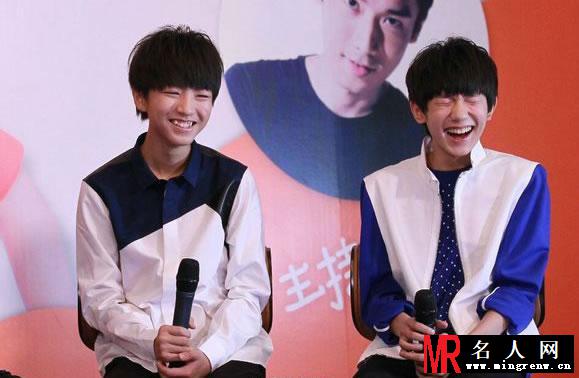 TFBOYS参加公益采访 帅气造型吸引眼球(1)