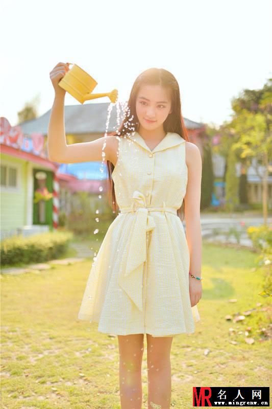 武大校花黄灿灿夏日糖果写真 恬静清纯最青春(1)