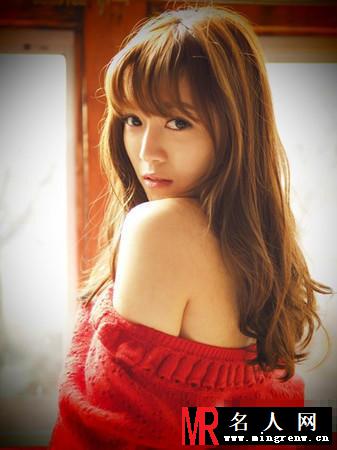 金城武侄女曝性感私房照 火辣身姿获赞(1)