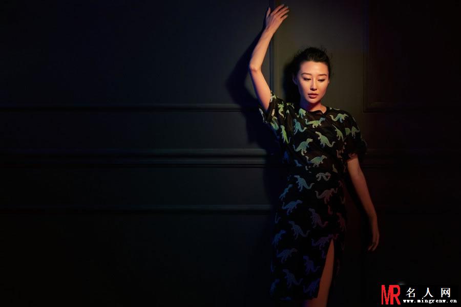 马梓涵魅惑写真 简约奢华显魅力(1)