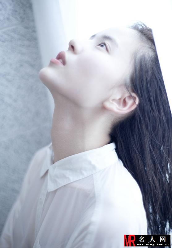 温心饶雪漫再次合作 上演浴室湿身诱惑大片(1)