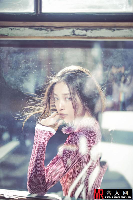 倪妮登红秀杂志 瞬间变成邻家小清新妹妹(1)
