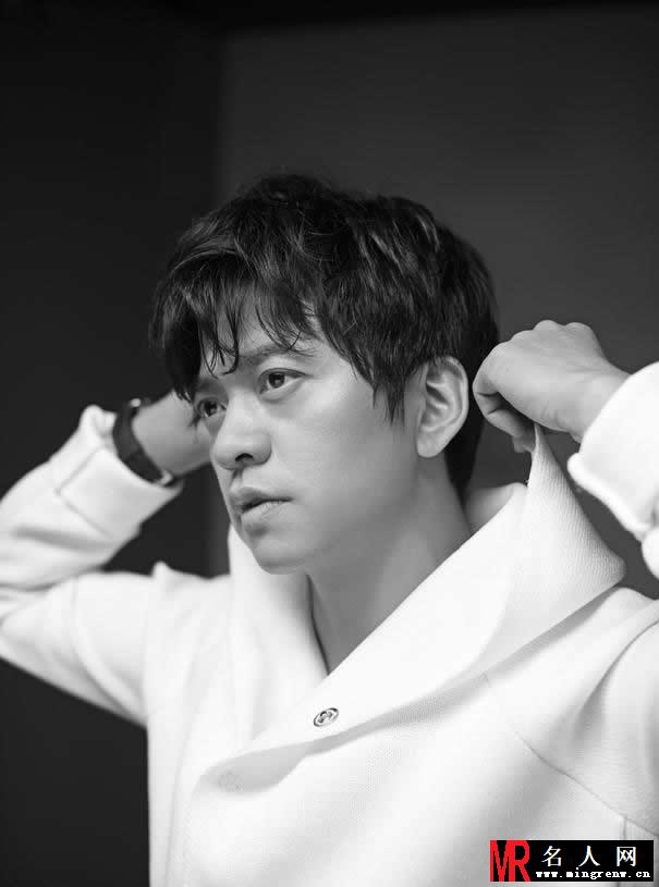 李健帅气写真 气质理工男的春天(1)