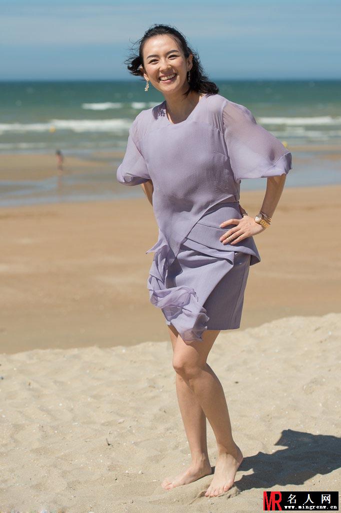 章子怡法国风情浪漫写真 笑容灿烂如朝阳(1)