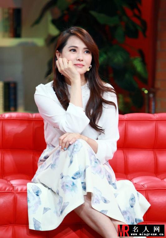 伊能静携新歌《对先生对小姐》做客郭德纲节目(1)