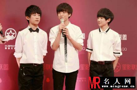 TFBOYS出席《星影联盟》活动现场(1)