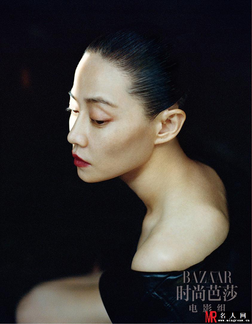 谭卓半剃高马尾发型惊艳 诠释《如梦之梦》硬核顾香兰(1)