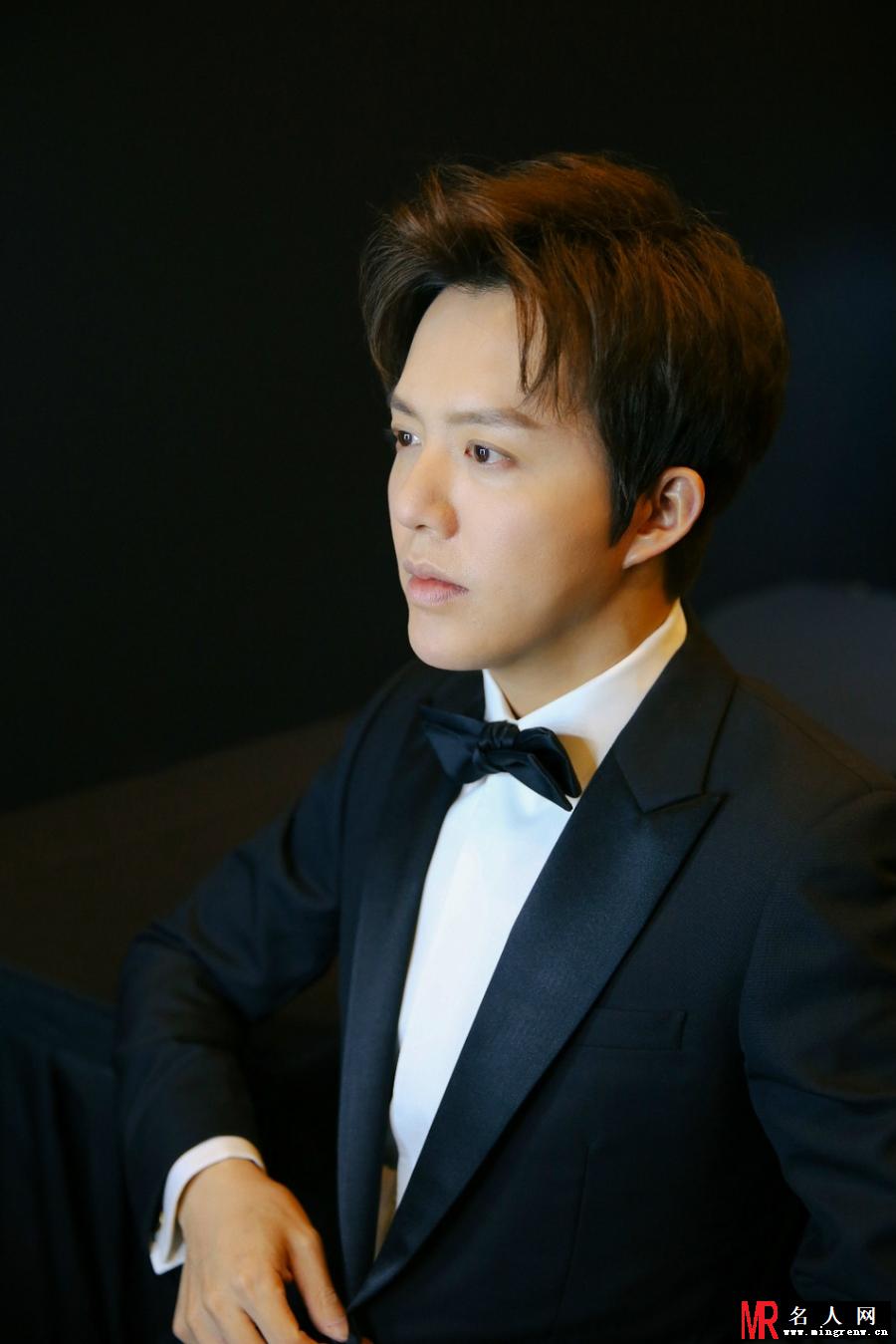 李云迪生日曝光写真 将再次开启中国巡演(1)