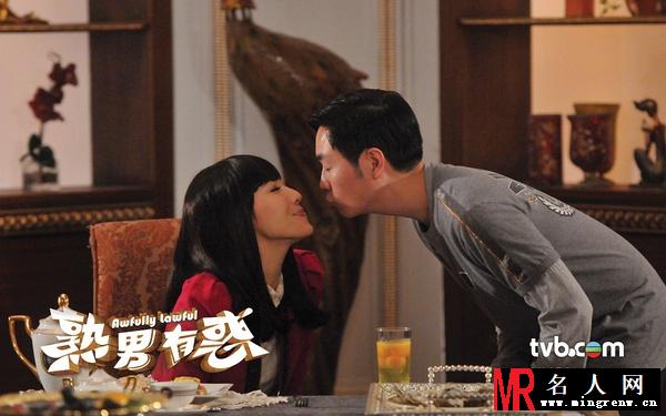 熟男有惑钟丽莎剧照(1)