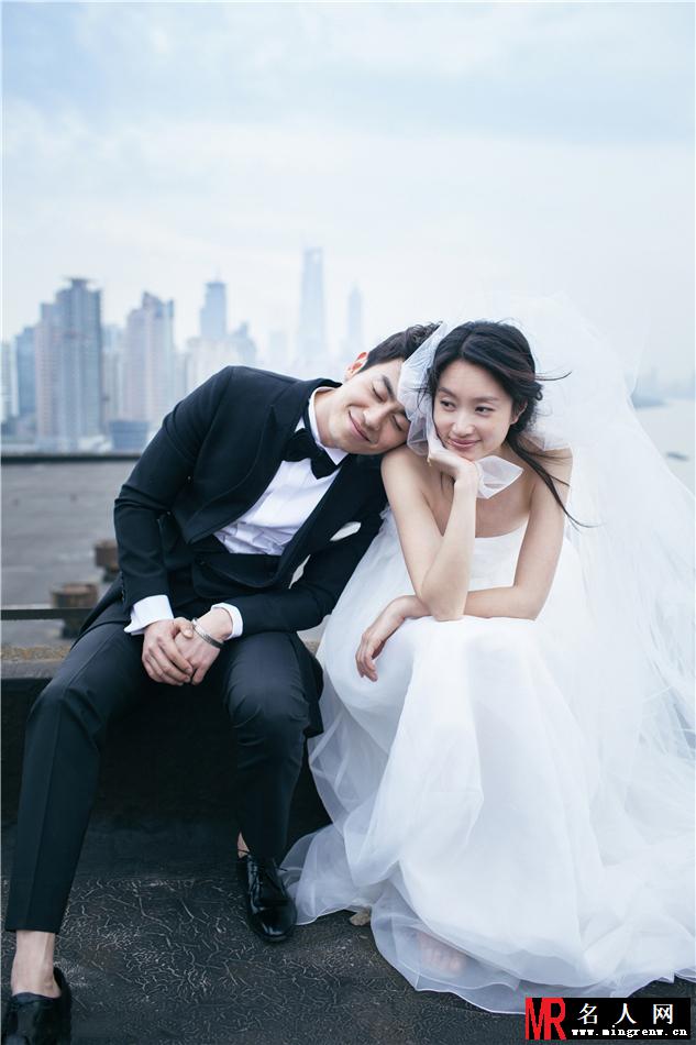 朱亚文沈佳妮婚纱照曝光 柔情甜蜜清新(1)