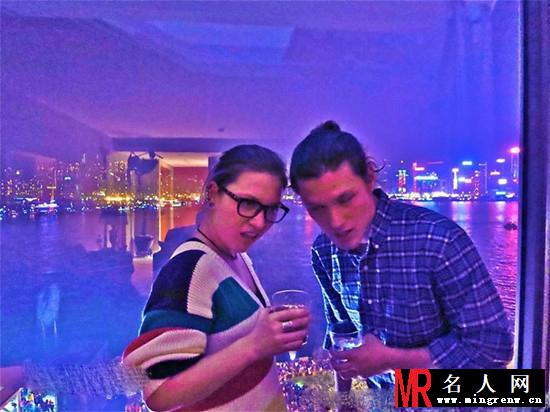 周华健混血女儿近照曝光 长相不随爹(1)