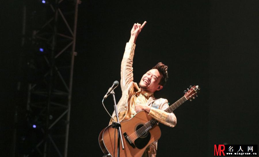 苏打绿演唱会完美落幕 演绎现场美轮美奂(1)