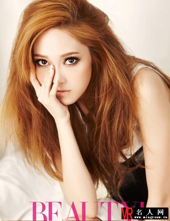 Jessica性感写真 暗黑色调大胆裸背(1)