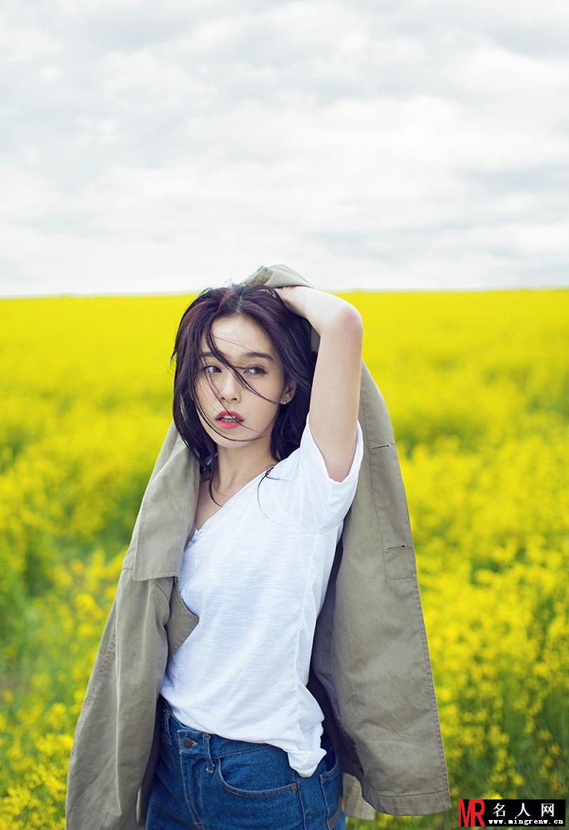 阚清子高原花海写真 色调清新缤纷如画(1)