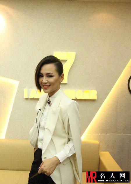 谢娜袁姗姗 明星奇葩装束雷照大放送(1)