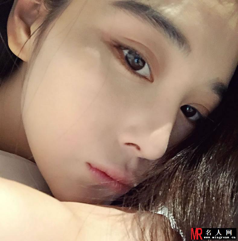 张馨予剧外照合辑 卖萌可爱高冷凄美(1)
