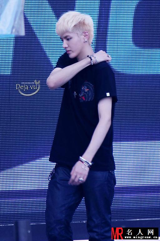 2013年Super Concert EXO悉心准备 吴亦凡Super Concert最认真(1)