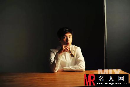 EXO张艺兴MIX写真绅士形象曝光 帅气有型(1)