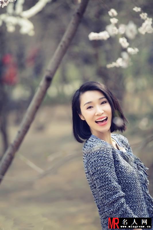 陈丽娜曝光一组生活写真 尽显恬淡优雅(1)