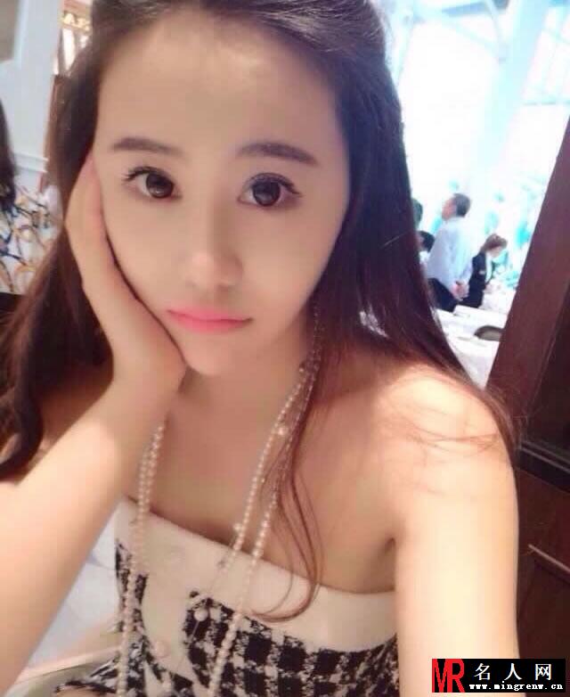王思聪女友陈漾懿私照曝光 大胸锥子脸(1)