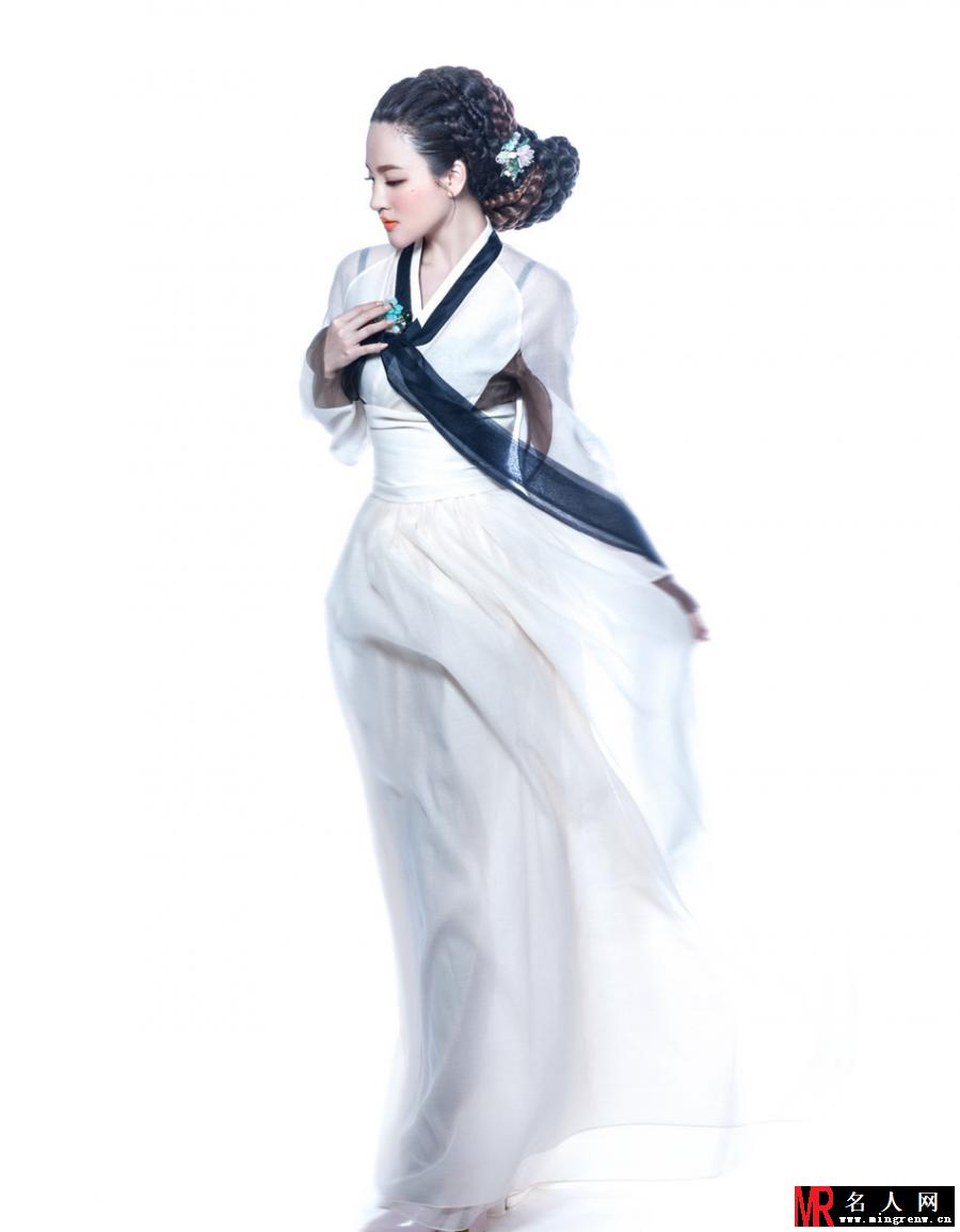 新星刘晓晓韩服写真 彰显古典气质(1)
