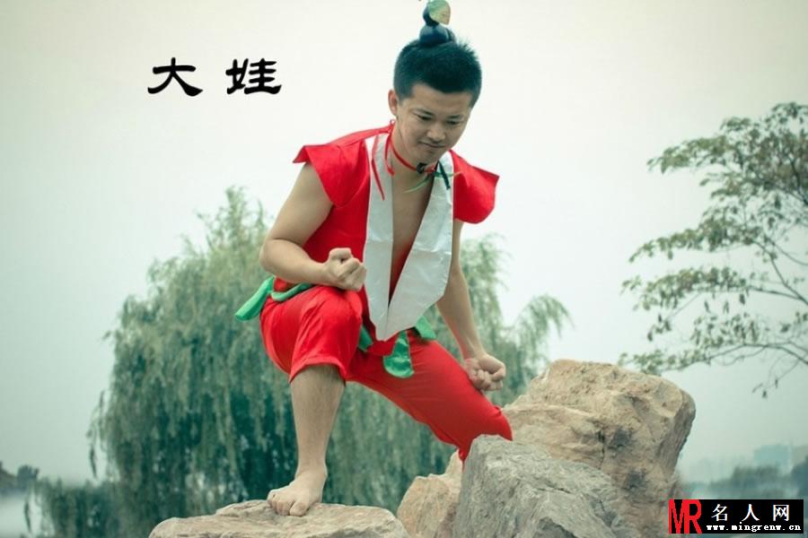 真人版葫芦娃毕业照 网友忍不住咆哮毁童年(1)