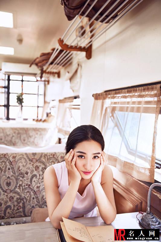 陶昕然婚后首次曝光写真 文艺范十足的娇美人妻(1)