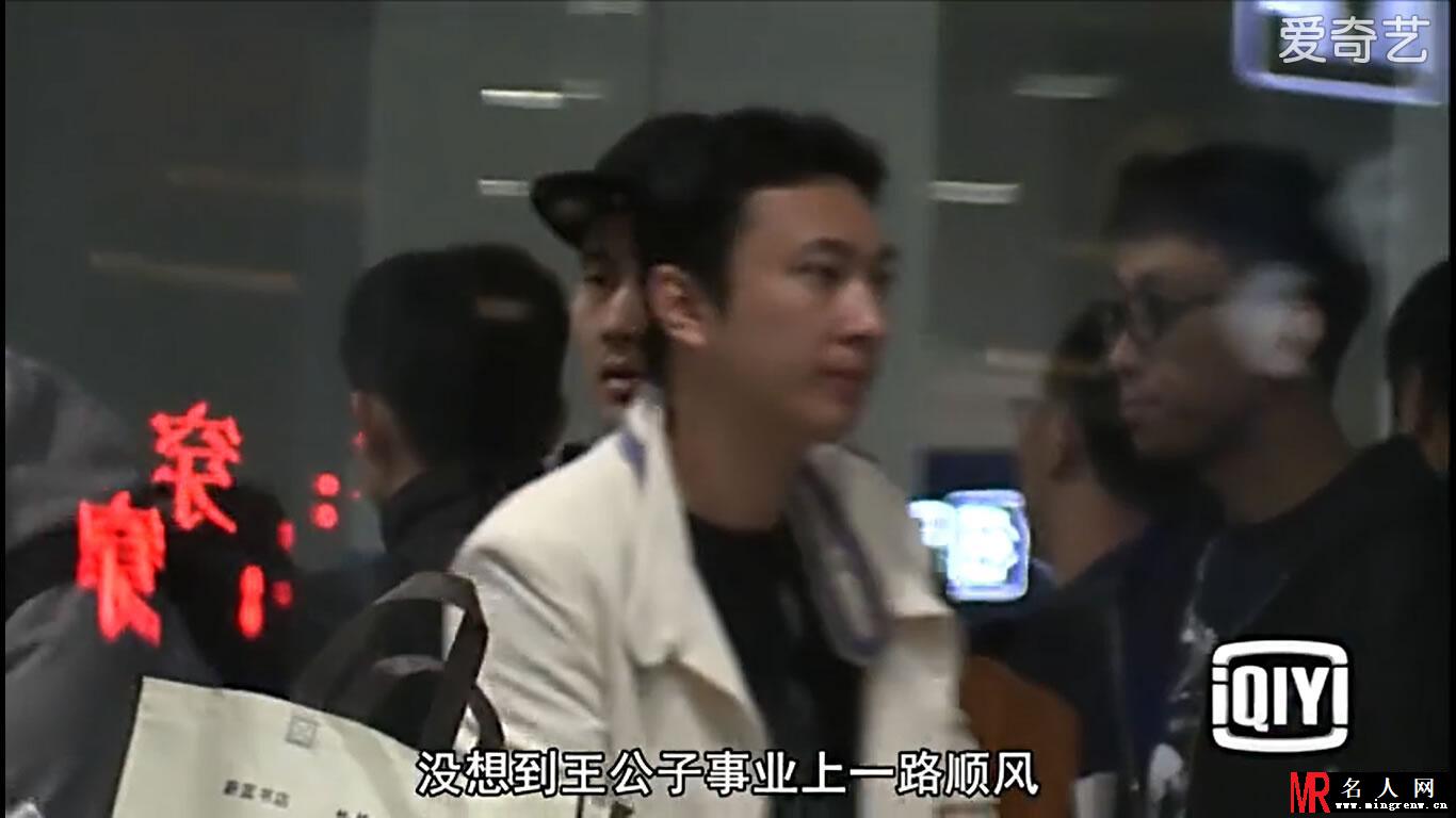 王思聪私生活起底 两周内更换嫩模女友(1)