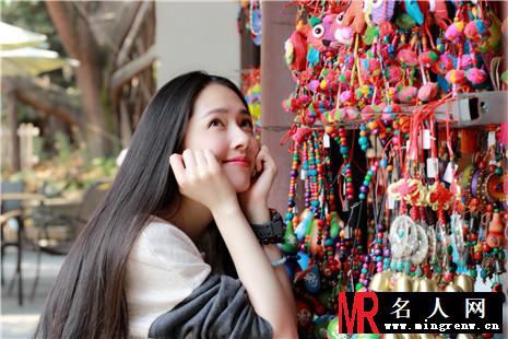 郭碧婷文艺写真 长发飘飘诠释原始韵味(1)