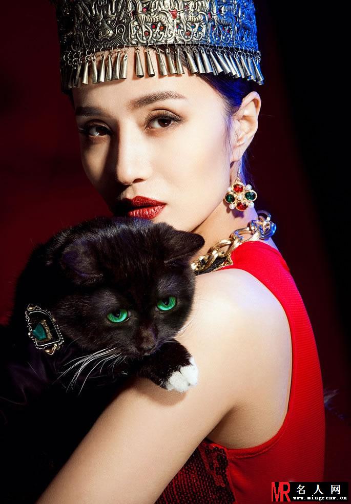 万美汐神秘写真 异国风情尽显高贵(1)